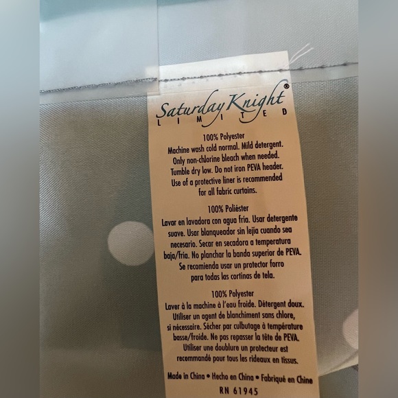 EUC Winter Bath set shower curtain & Bath Rug - Picture 8 of 11